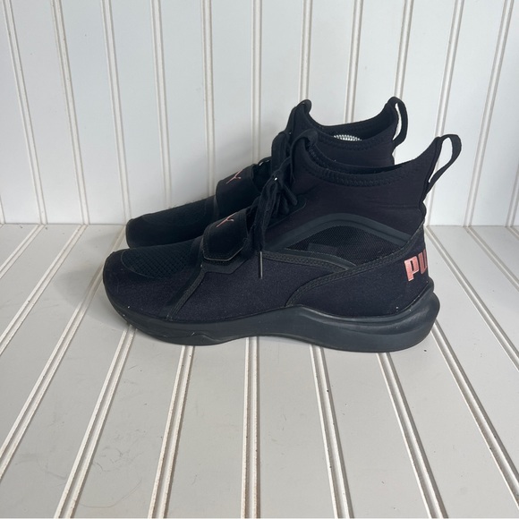 Puma Shoes - Puma Phenom Shoe Sneakers Training Shoe Women’s 9